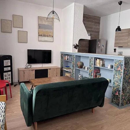 Two-bedroom Apartment, Downtown, Parking, And Private Courtyard * Argelès-sur-Mer