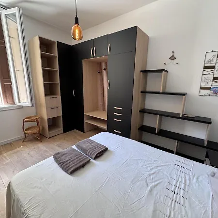 Two-bedroom Apartment, Downtown, Parking, And Private Courtyard Argelès-sur-Mer